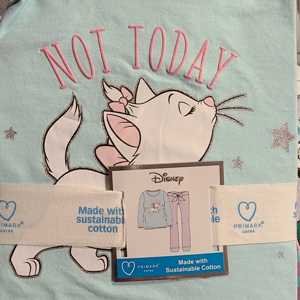 NWT primark disney Marie PJ set